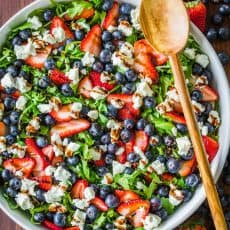 Arugula salad dressed with balsamic glaze