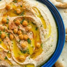 Hummus recipe served with warm pita bread