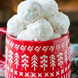 Russian Tea Cakes served in mug